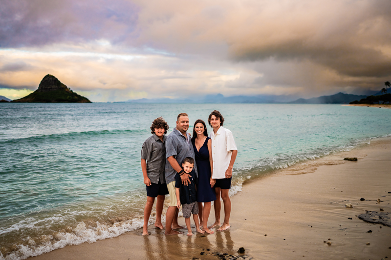 Family Photos at the Aulani Resort in Koolina Hawaii
